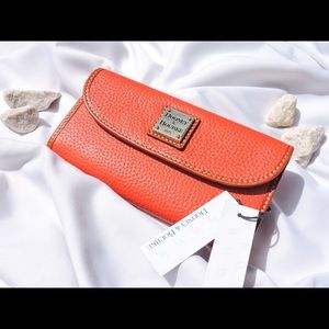 NEW Dooney & Bourke Salmon Leather Wallet